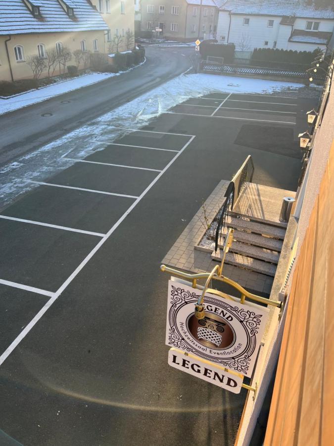 Gasthof Legend Burgthann Bagian luar foto